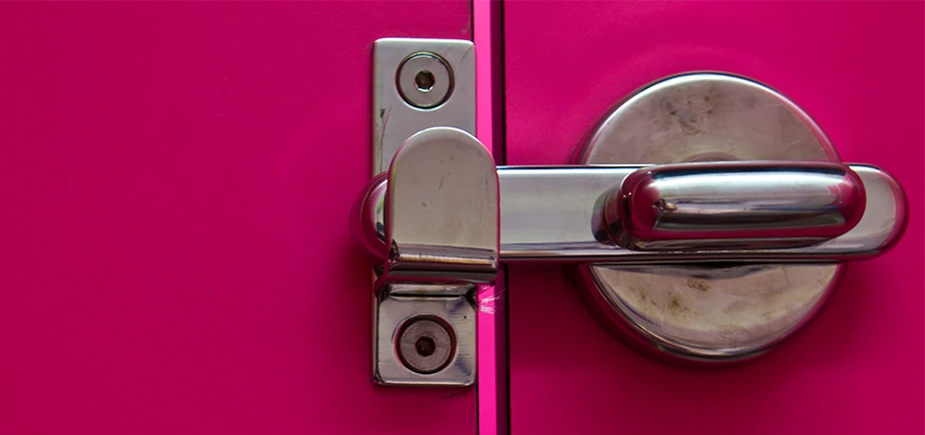 Childproof Gate Lock in Gurnee, Illinois