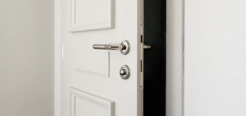 Folding Bathroom Door With Lock Solutions in Gurnee, IL