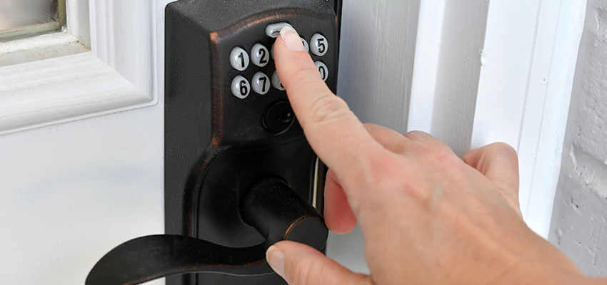 High Security Digital Door Lock in Gurnee, Illinois